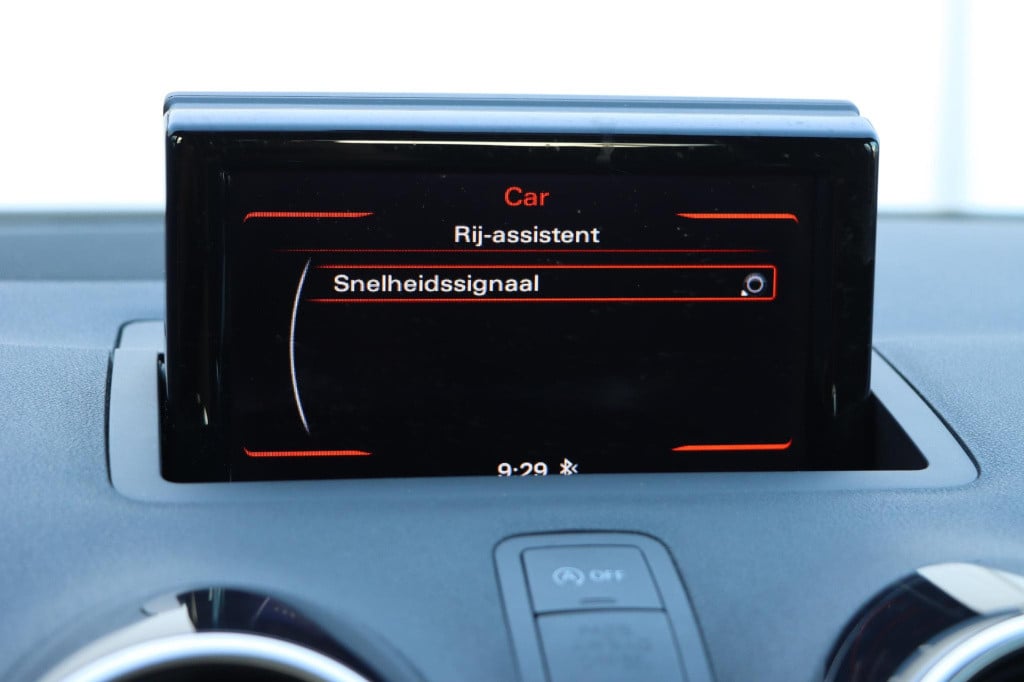 Audi A1 Sportback 1.0 tfsi adrenalin