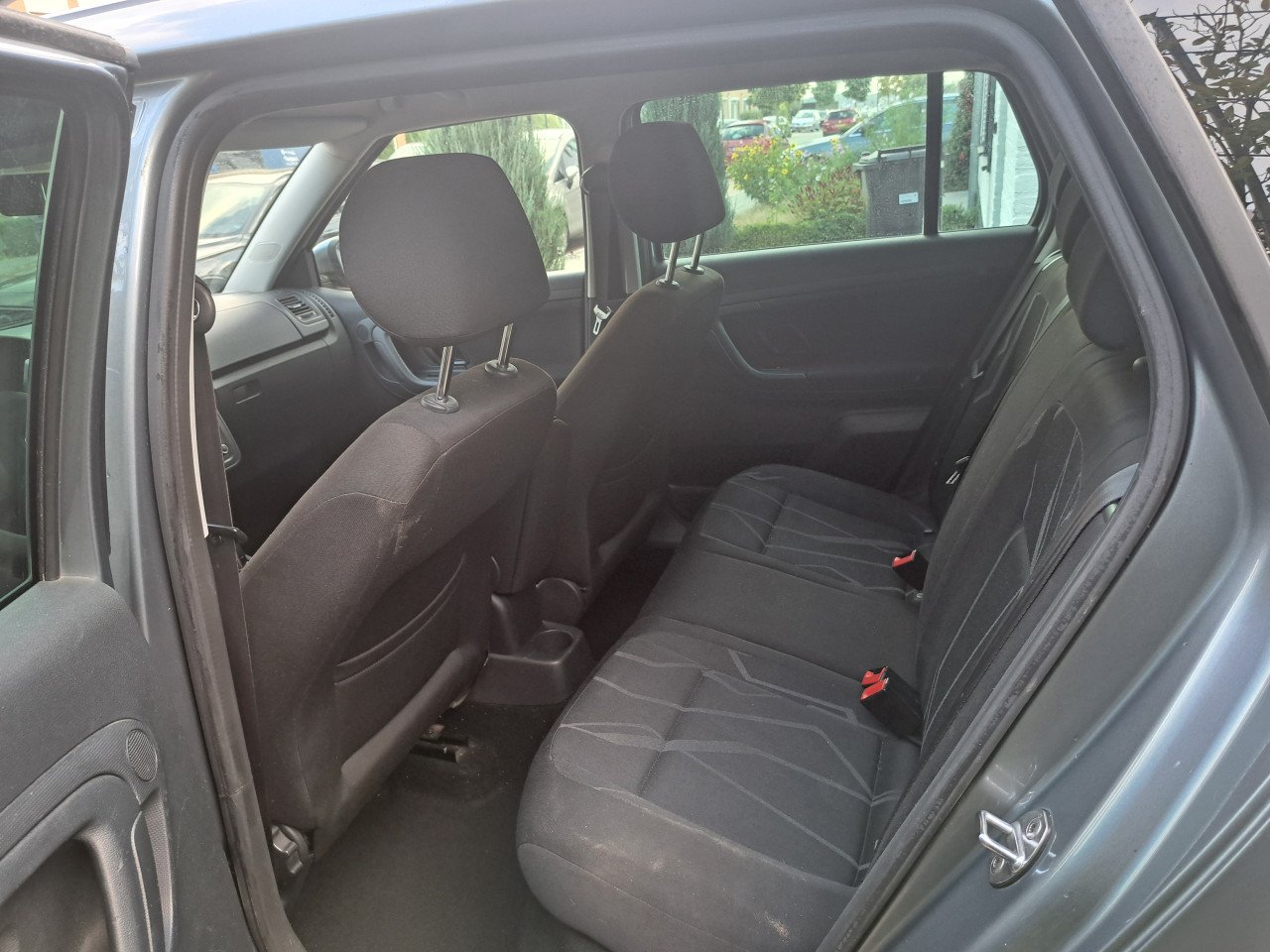 Skoda Fabia 1.2 TSI Combi Grijs