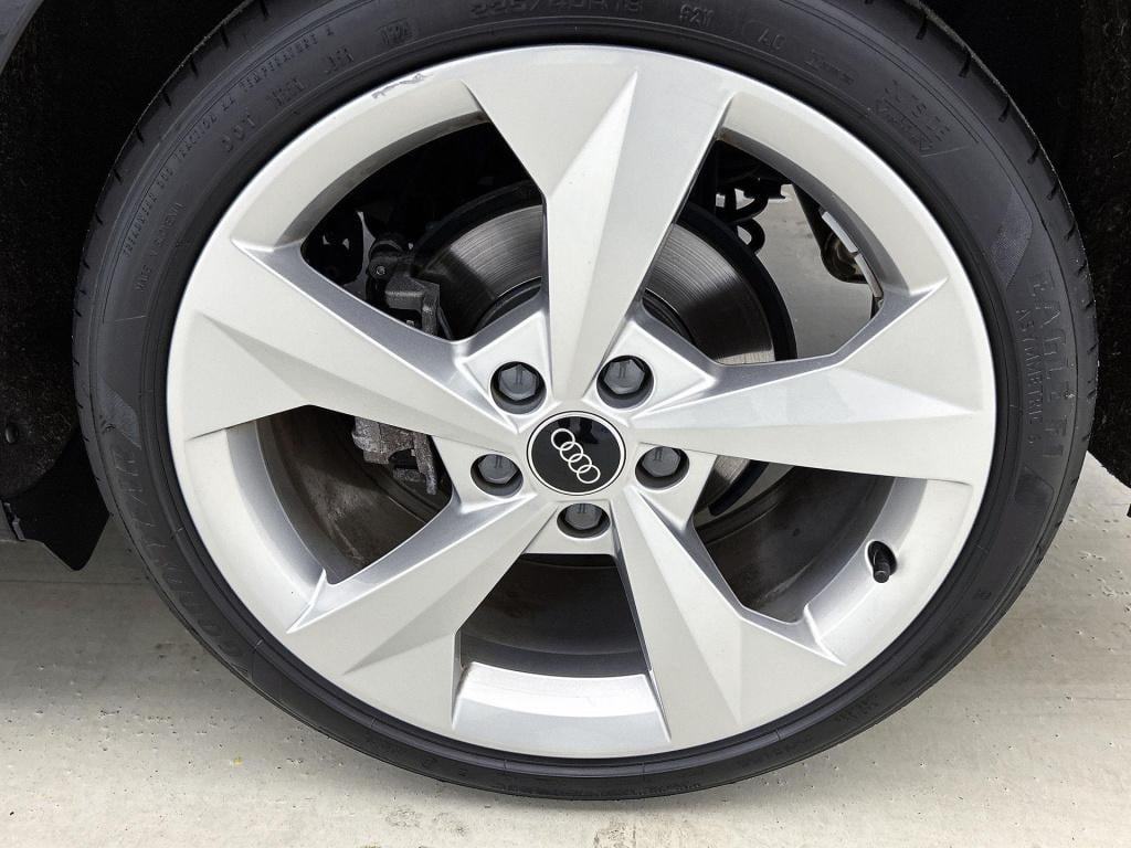 Audi A3 sportback 35 tfsi s edition | 2x s-line | panoramadak | sonos | mat