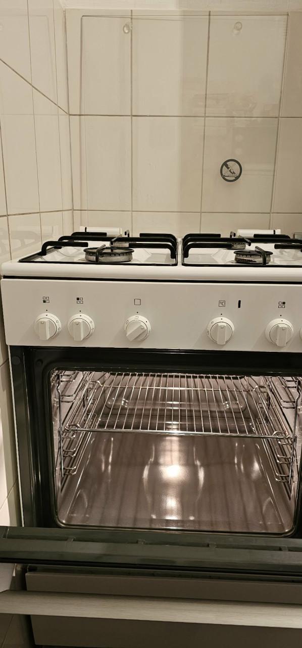 Siemens gasfornuis met oven in prima staat