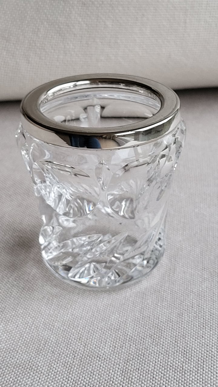 Lepelvaasje kristal met verzilverde rand