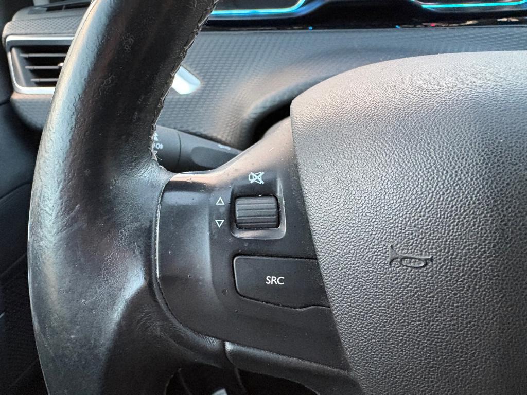 Peugeot 2008 1.2 puretech allure