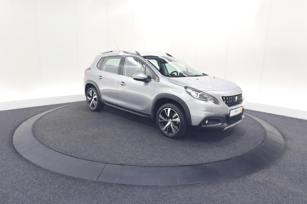 Peugeot 2008 puretech 110 allure | trekhaak | apple carplay | parkeersensor