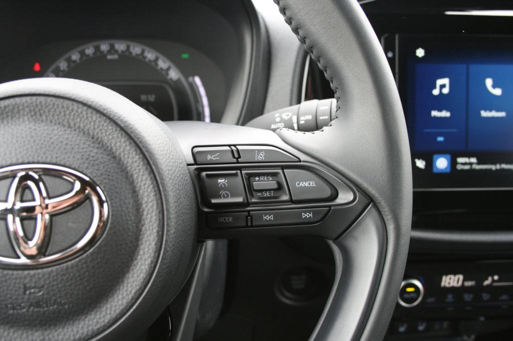 Toyota Aygo x 1.0 vvt-i s-cvt envy