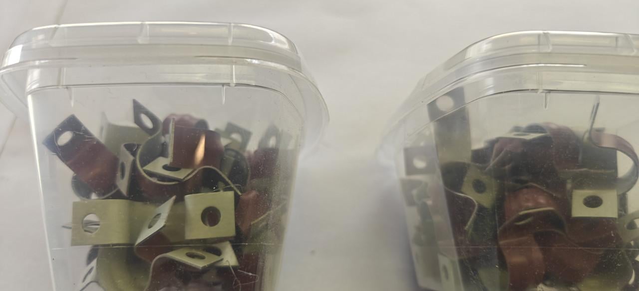 Te Koop  Beugel ( Zadels ) 16 en 19 mm voor PVC buis 16 en 19 mm