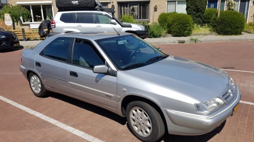 Schitterende CITROEN XANTIA  met relatief weinig kilometers uit 2000.