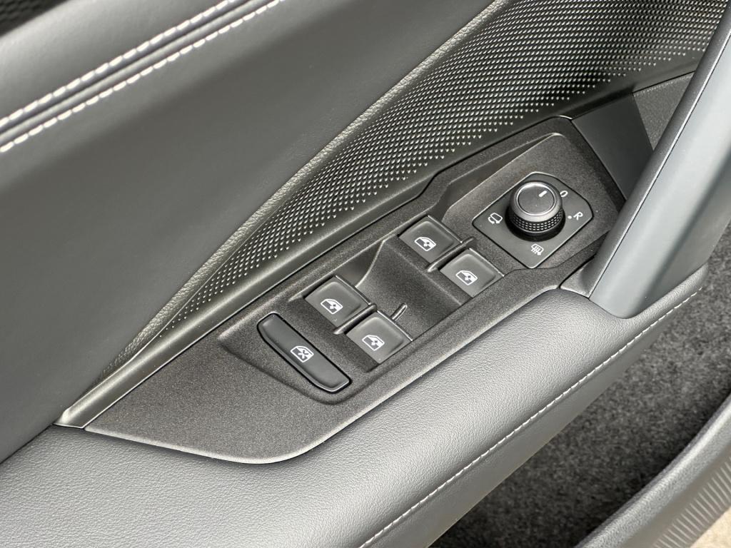 Volkswagen Tiguan 1.5 etsi 150pk dsg goal | trekhaak | 360 camera | iq ligh