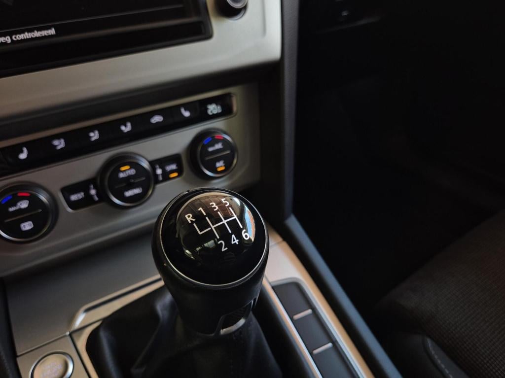 Volkswagen Passat variant 1.4 tsi comfortline / distributieriem vervangen