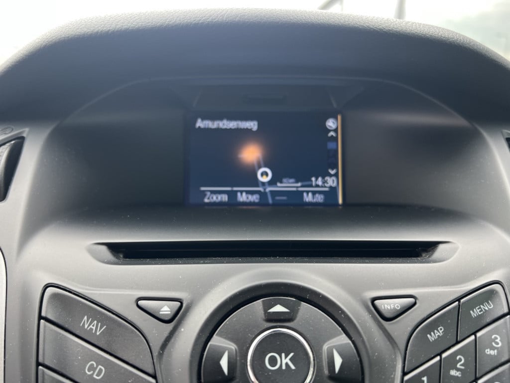 Ford Focus 1.0 ecoboost 100pk edition , trekhaak , voorruitverwarming