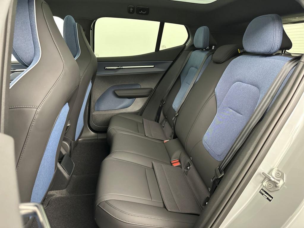 Volvo Ex30 cross country p5 long range ultra europa