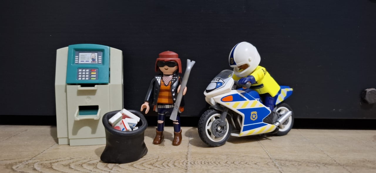 Playmobile politiebureau + uitbreidingset