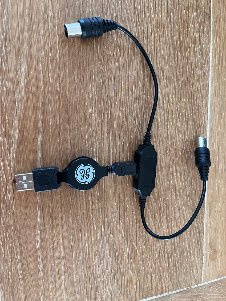 Digitale kleuren televisie voor in de camper, nieuwstaat!