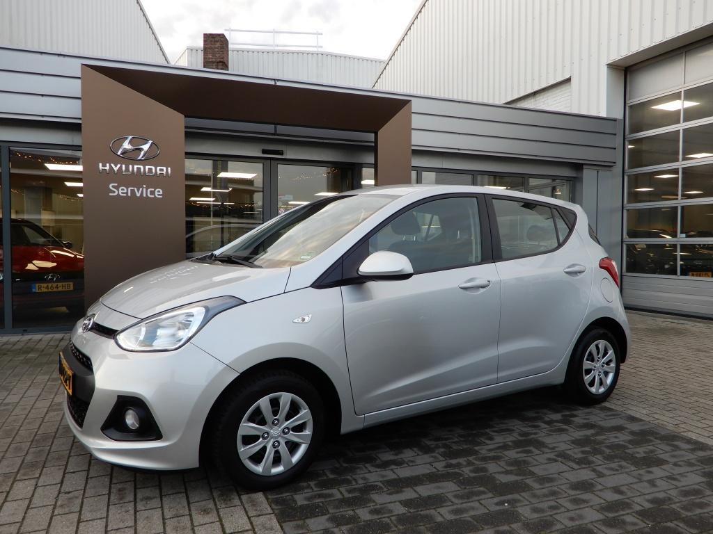 Hyundai I 10 1.0i i-motion comfort | cruise control | climate control |