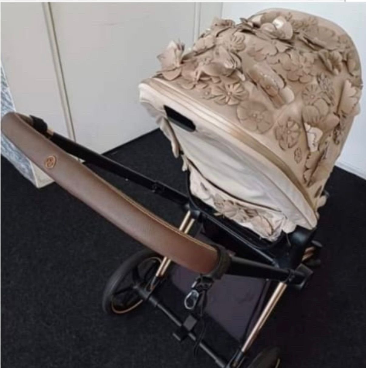Special edition!!! cybex priam simply flowers beige.