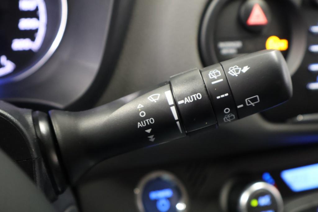 Toyota Yaris 1.5 hybrid dynamic| camera| cruise| climate