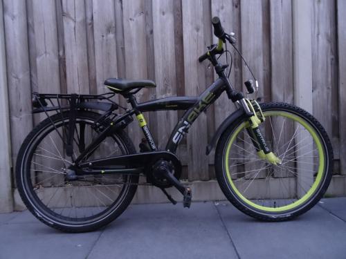 🌿 Batavus Snake Jongensfiets – 24 inch | Groen 💚