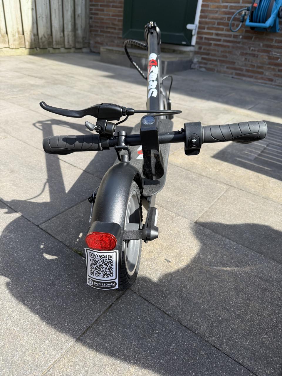 Nieuwe UrbMob kick & go LR elektrische step