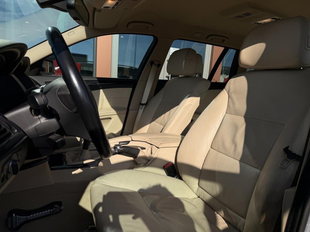 BMW 5 Serie touring 520i business line | cruise | navi | leder | stoelverwa