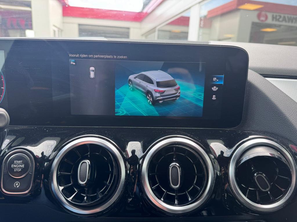 Mercedes-Benz Gla-klasse 180 business solution