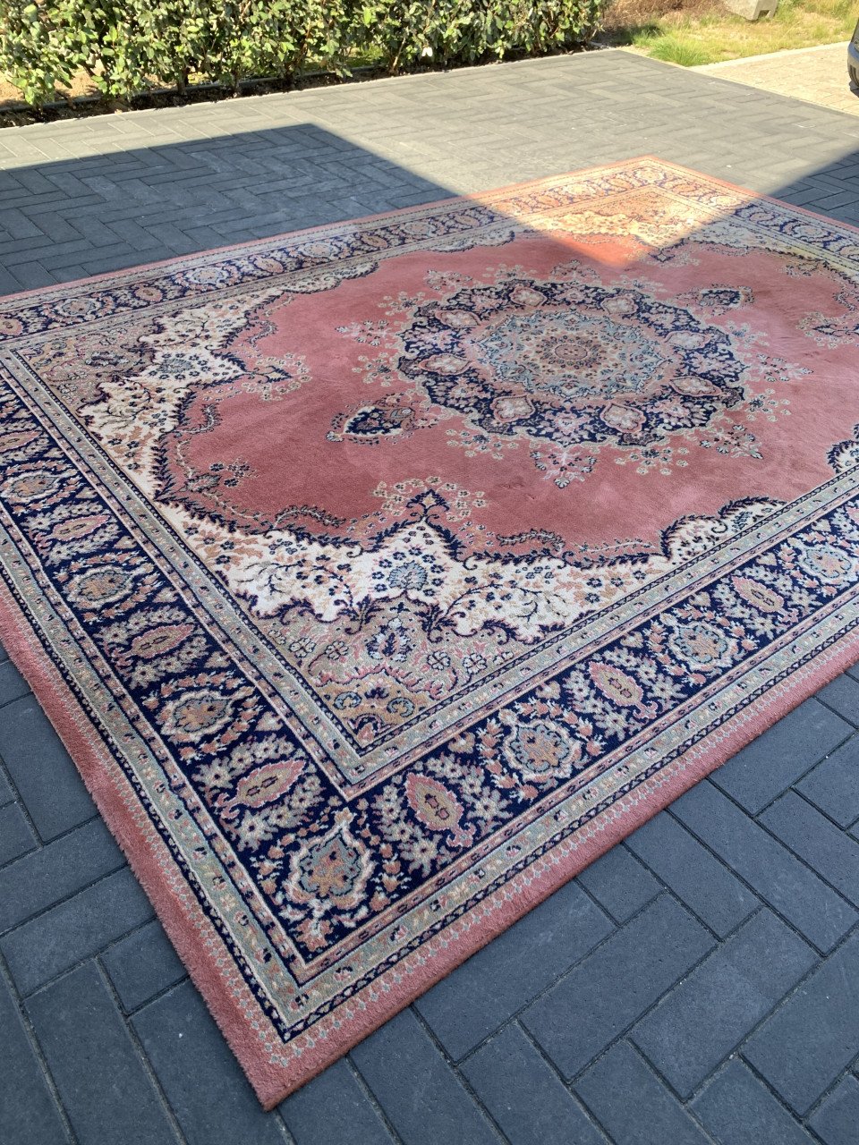 ✨Prachtig Sfeervol Oud Roze Vintage Vloerkleed van Zuiver Scheerwol ✨