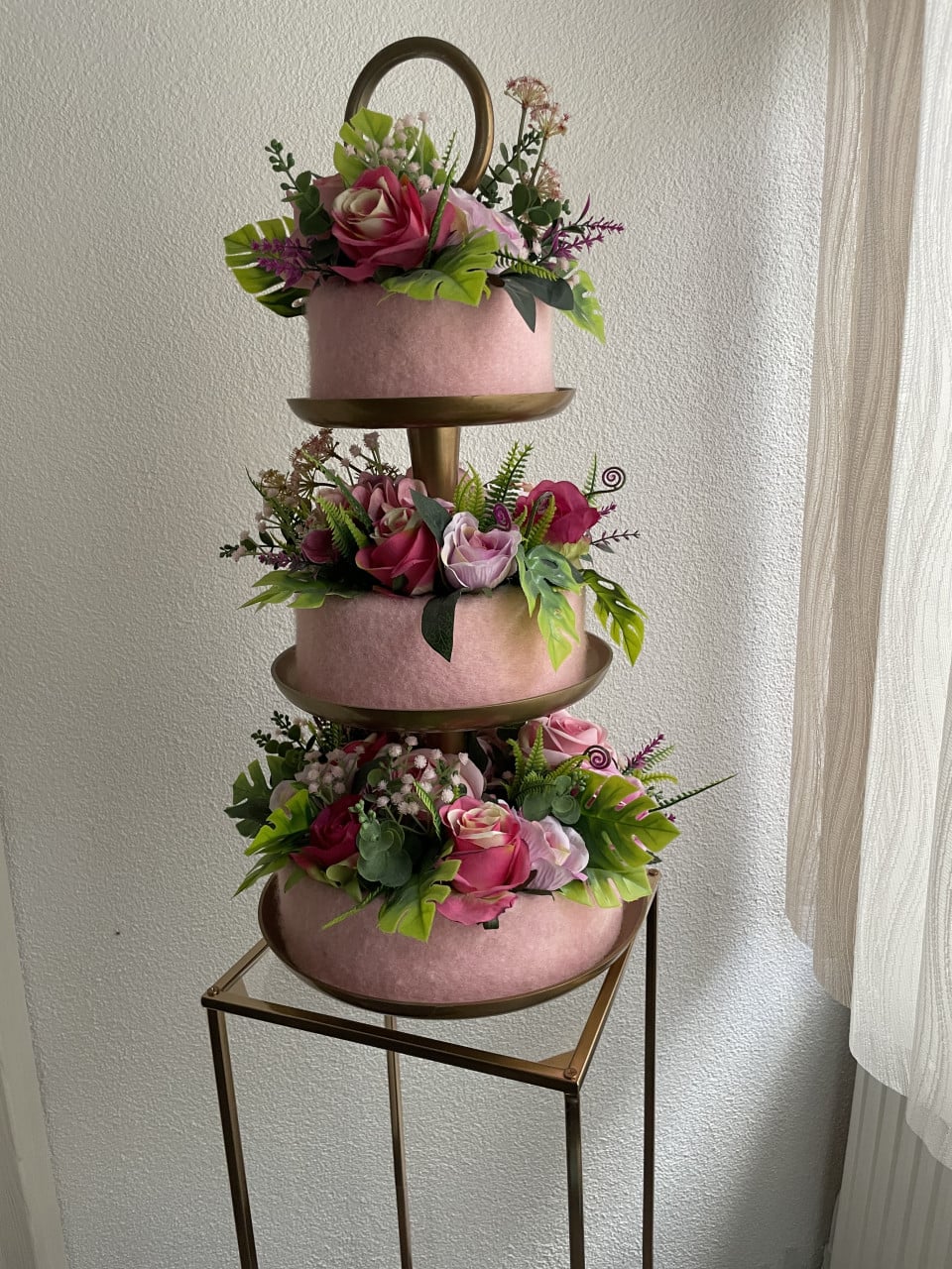 Prachtig Bloemstuk met Kunstbloemen - Roze tinten