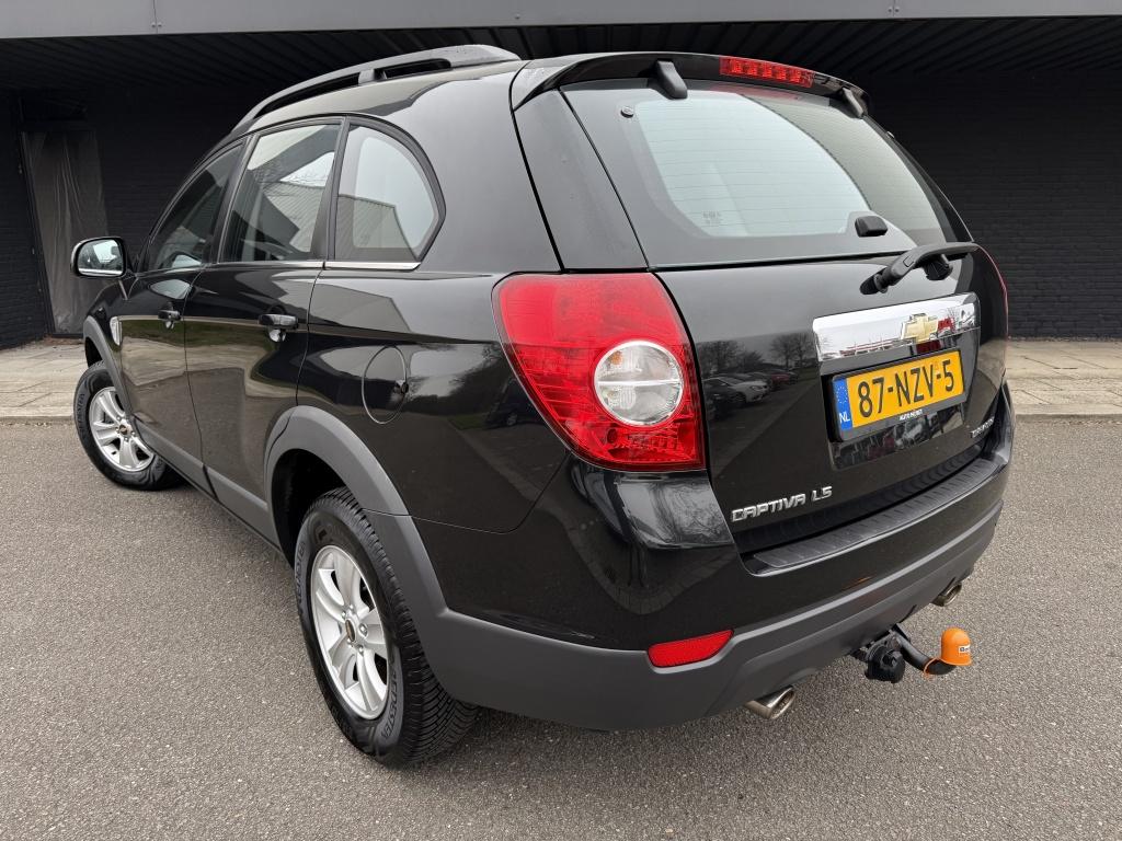 Chevrolet Captiva 2.4i shadow 2wd