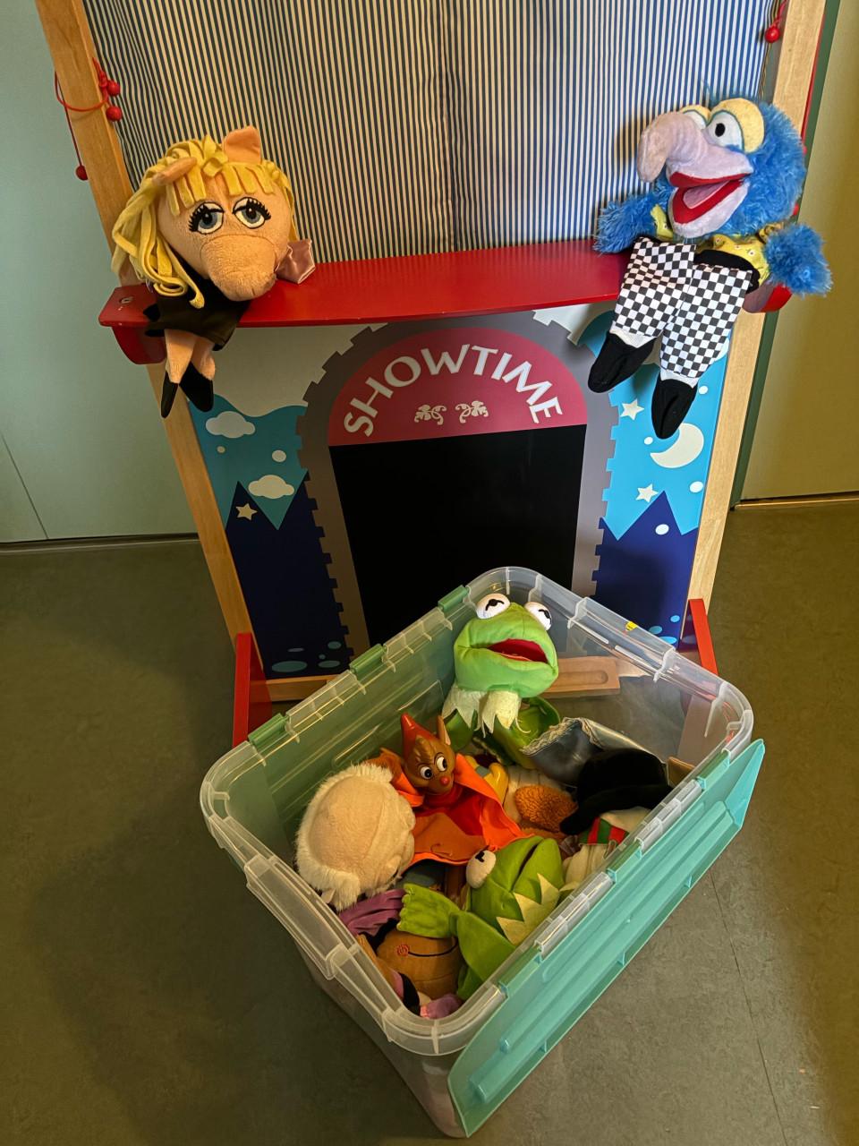 Poppenkast met poppen