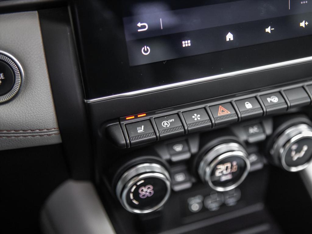 Renault Captur tce 155pk initiale paris automaat | bose | leder | panoramad