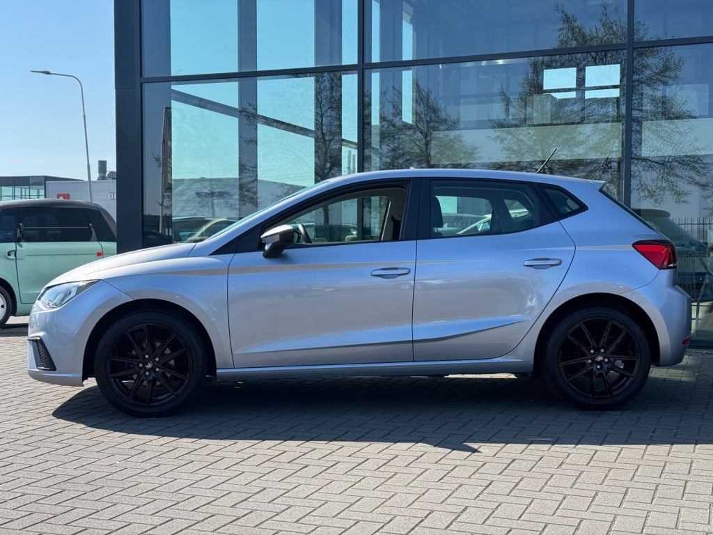 Seat Ibiza 1.0 style * cruise control * bluetooth * airco