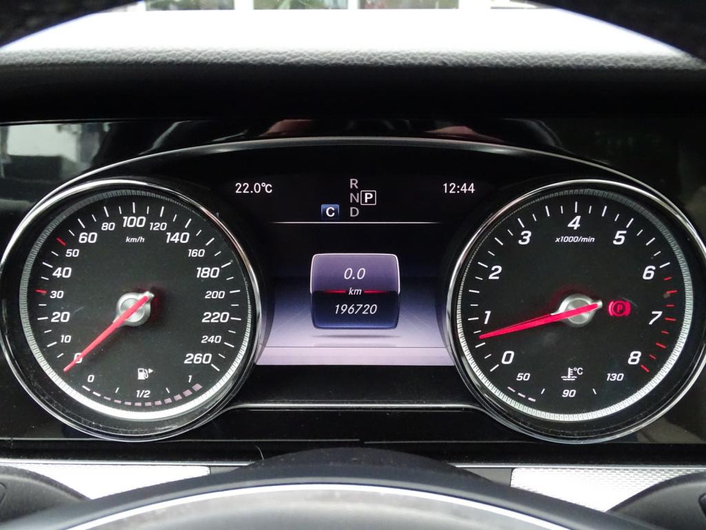 Mercedes-Benz E-Klasse 200 ambition | pano | ambient lighting | el. trekhaa