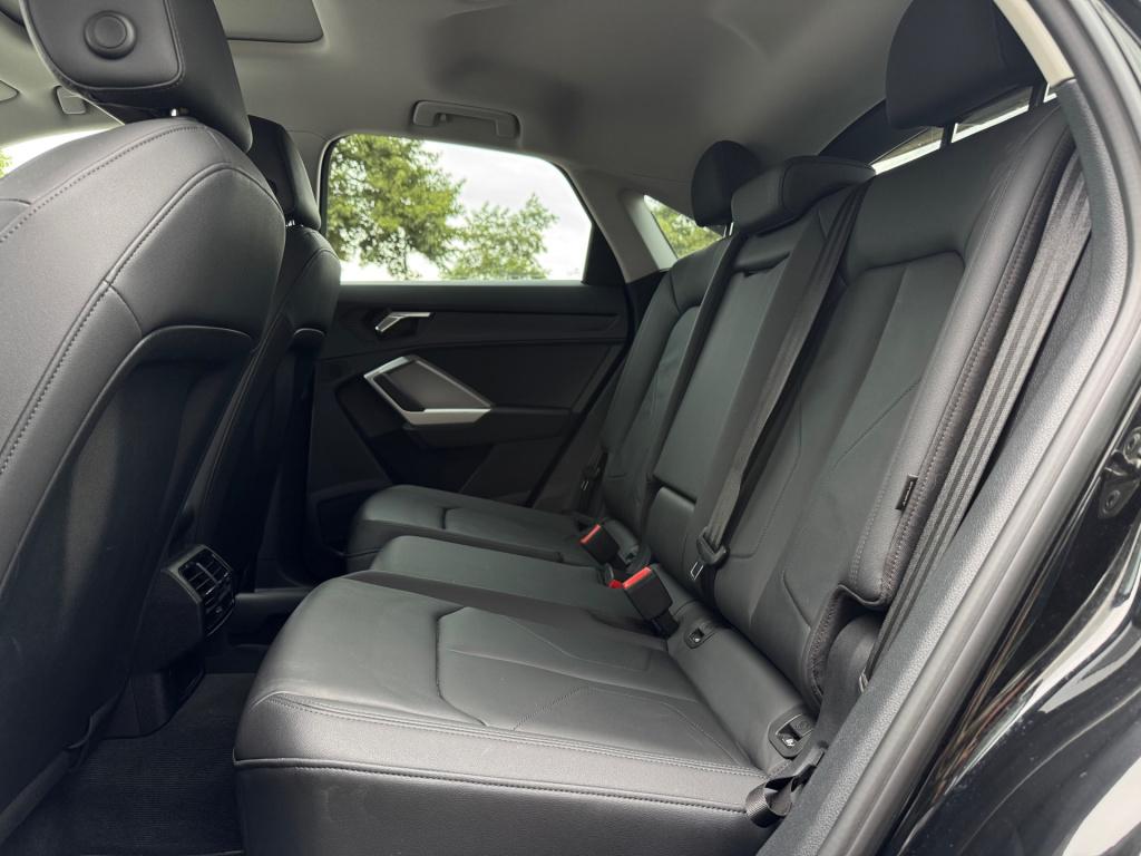 Audi Q3 sportback 35 tfsi s-line * panoramadak * matrix led * camera * lede