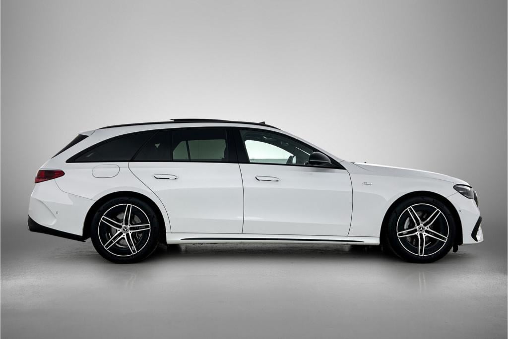 Mercedes-Benz E-Klasse estate 300 e amg plug-in hybride amg | night pakket 
