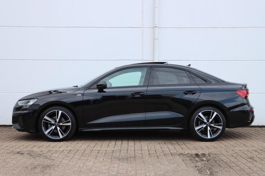 Audi A3 limousine 35 tfsi s edition 150pk s tronic