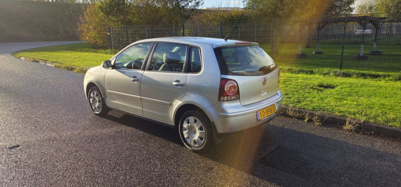 Volkswagen Polo 1.4 16v Trendline Airco 5-DRS!!
