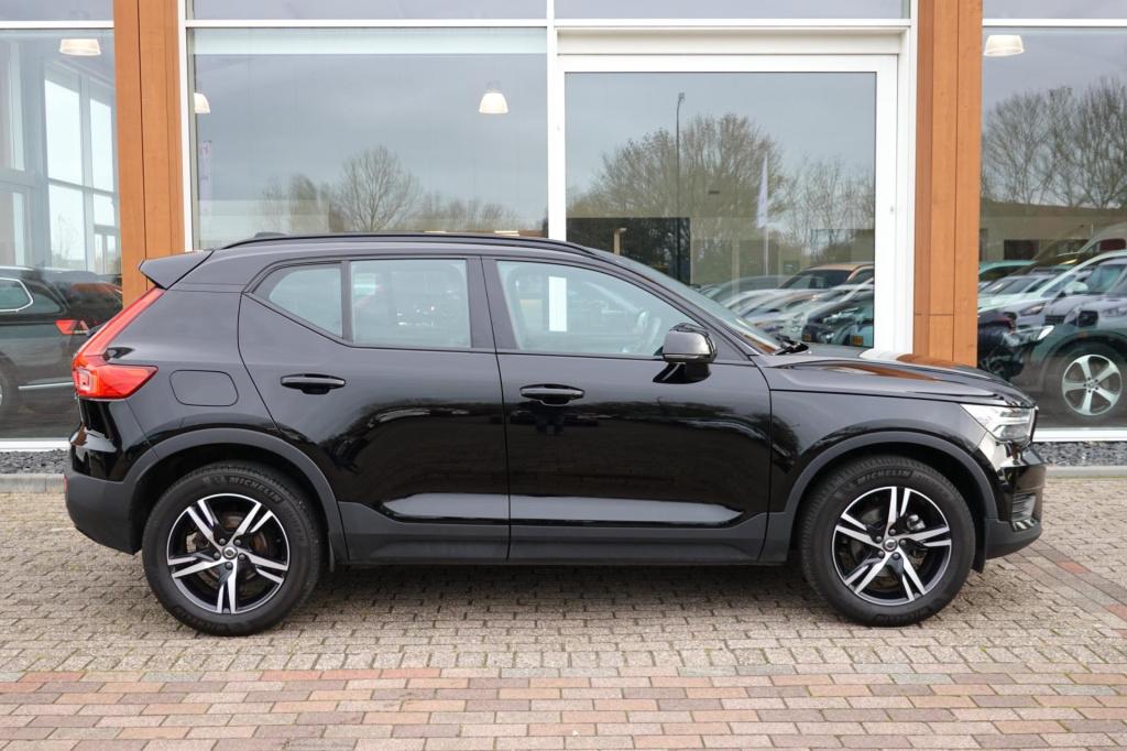 Volvo XC40 1.5 t3 r design 163pk