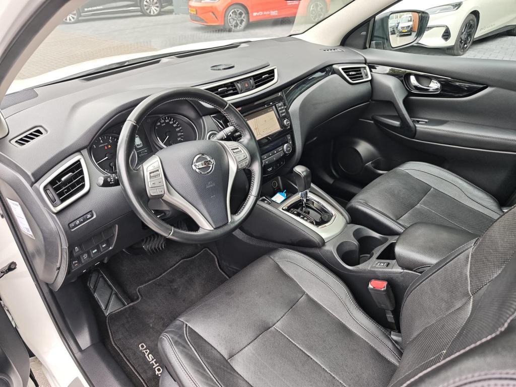 Nissan Qashqai 1.2 tekna automaat incl. trekhaak!