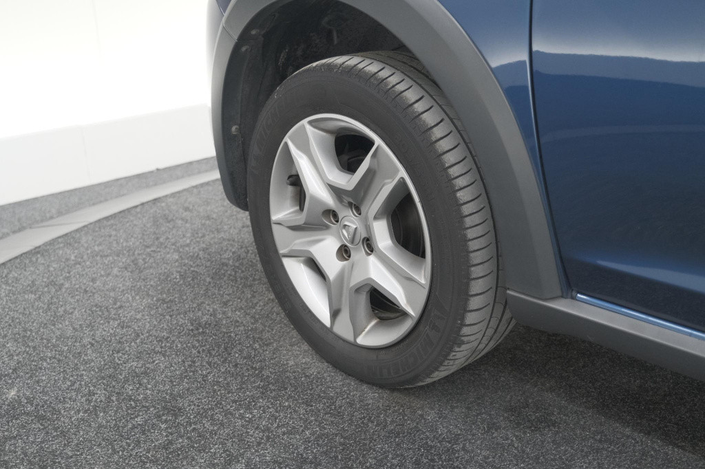 Dacia Sandero Stepway tce 90 sl | navigatie | parkeersensoren | airco