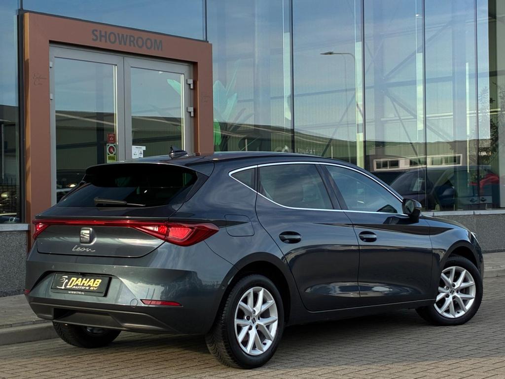 Seat Leon 1.5 tsi | acc | navi | stoel/stuurverwarming | apple carplay | na