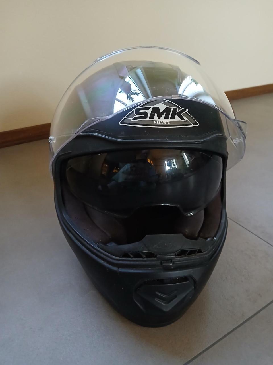 Leren damescombi compleet met helm en laarzen.