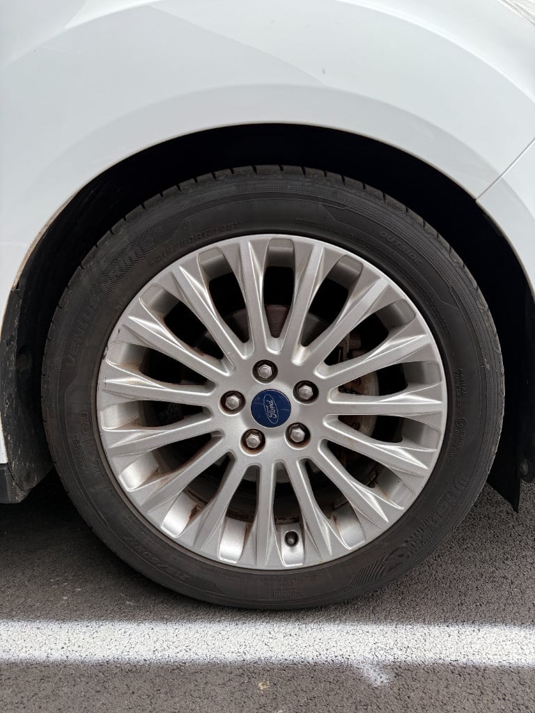 Ford C-max 1.0 - titanium - nieuwe distributie -125pk