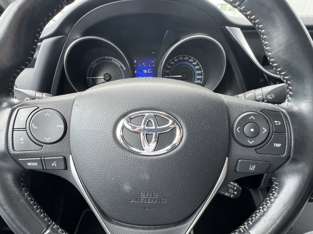 Toyota Auris touring sports 1.8 hybr. dynamic