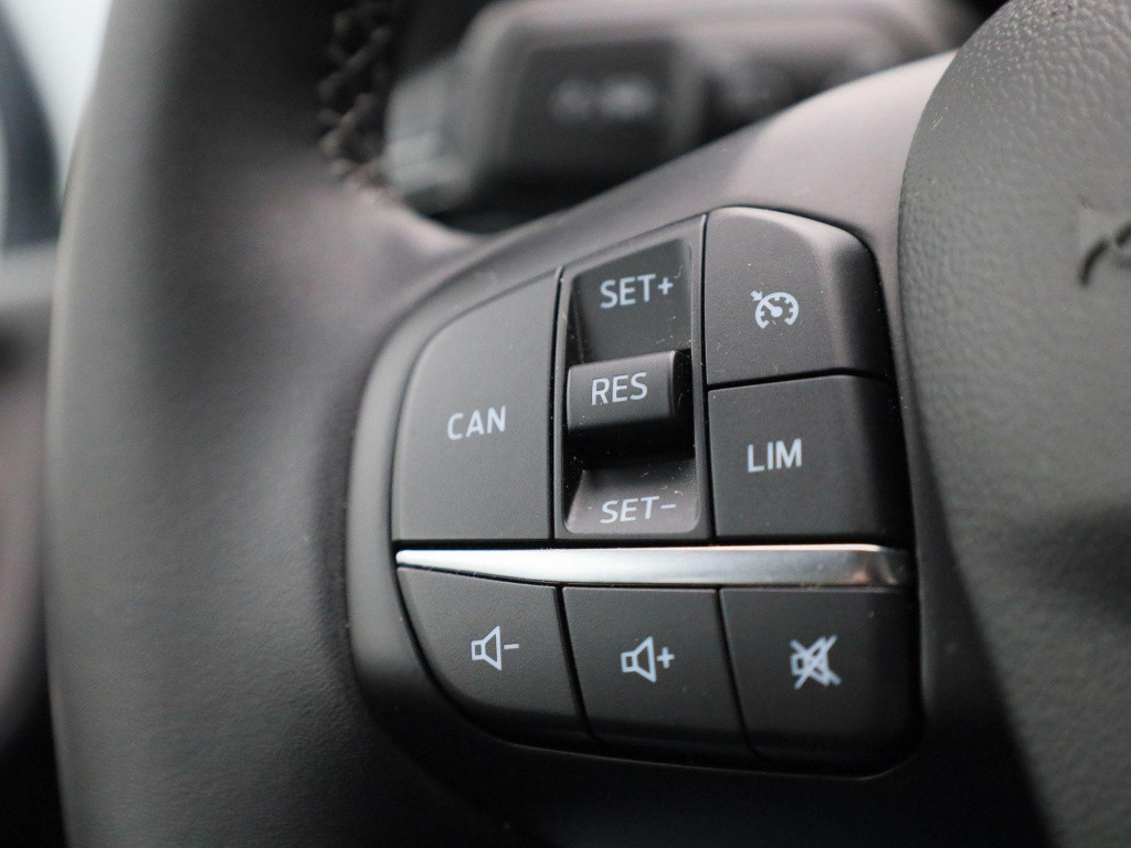 Ford Fiesta 1.0 ecoboost hybrid titanium | cruise control | parkeer sensore