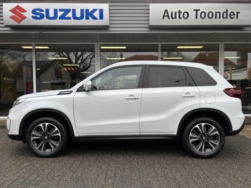Suzuki Vitara 1.4 boosterjet style smart hybrid
