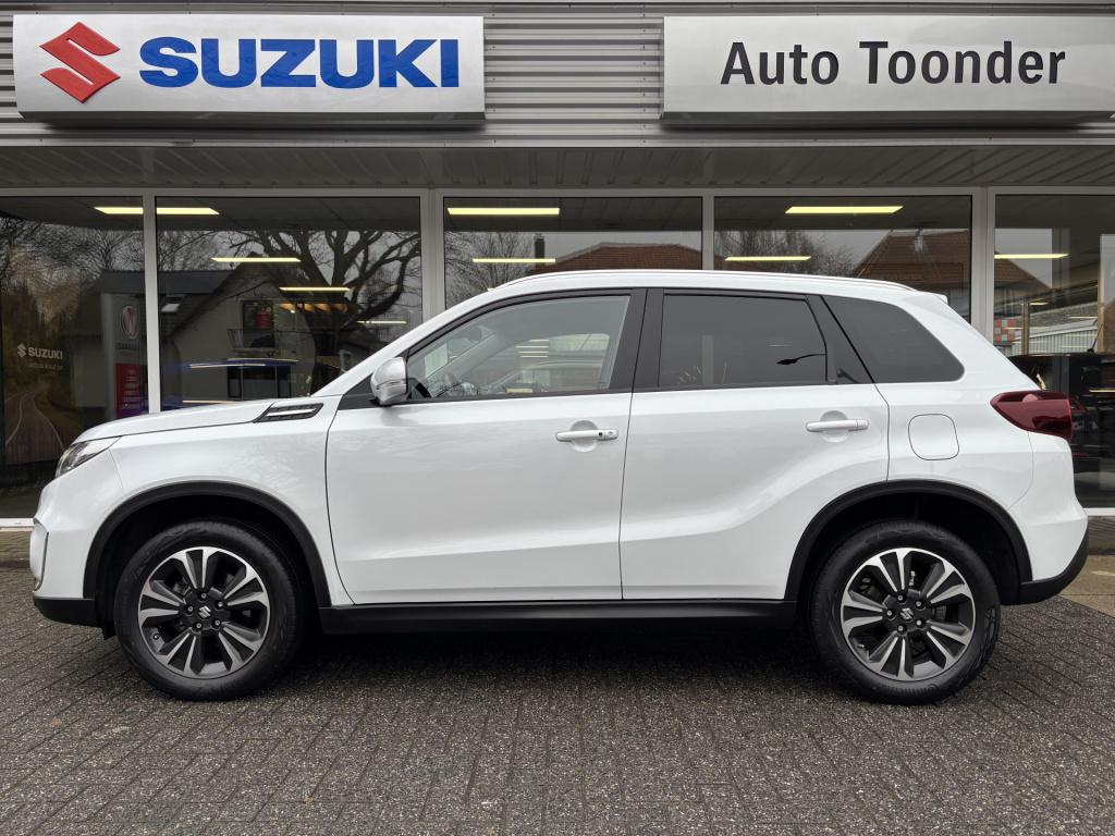 Suzuki Vitara 1.4 boosterjet style smart hybrid