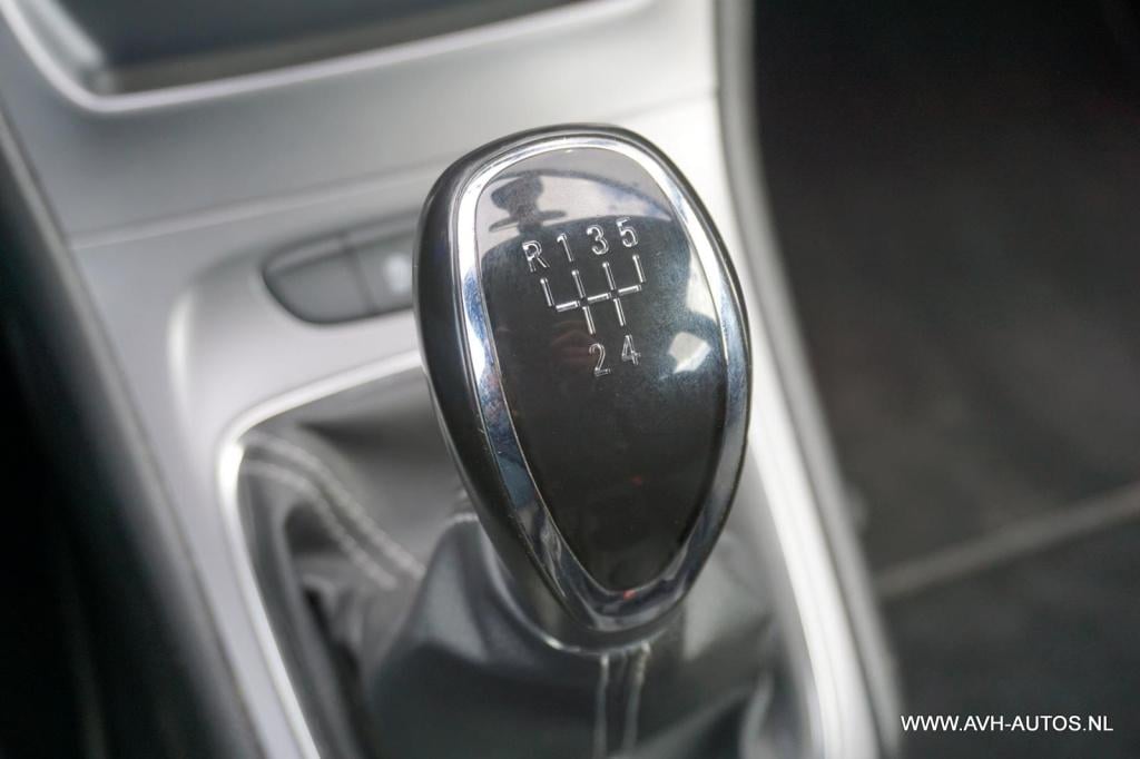 Opel Astra sports tourer 1.0 online edition