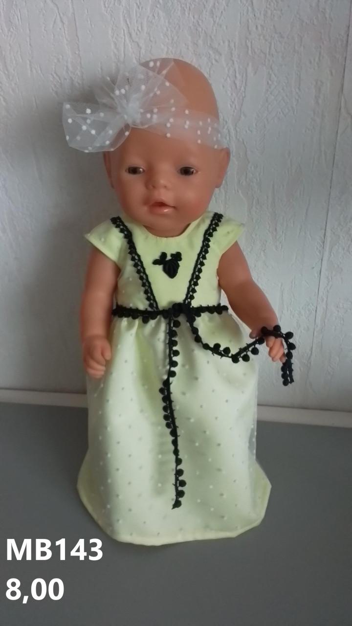 Poppenkleertjes baby born. Set. Opbrengst KiKa.