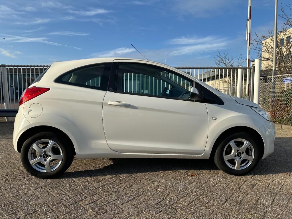 Ford KA 1.2 comfort start/stop lage km airco