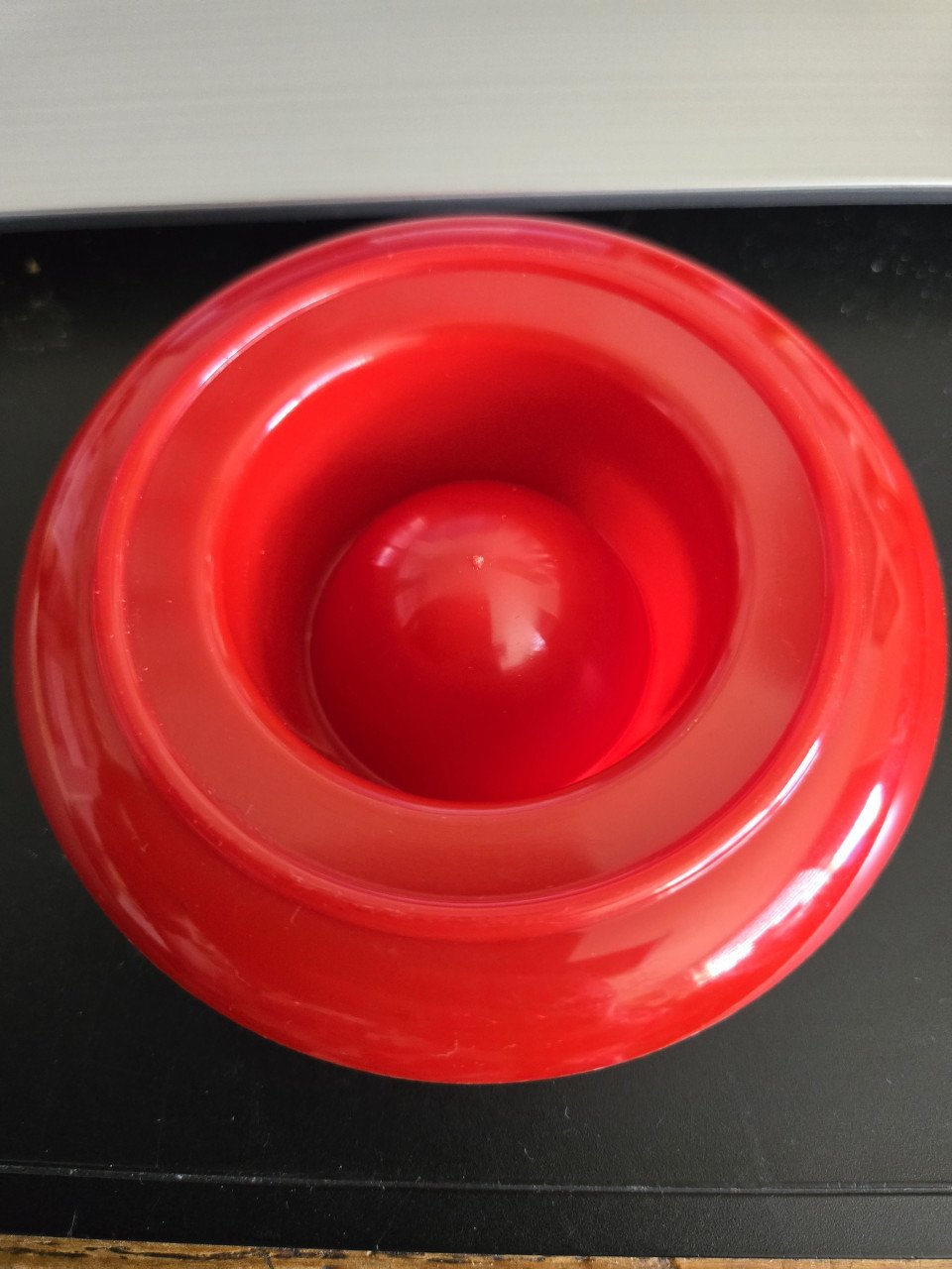 Rood eierdopje plastic jaren 70