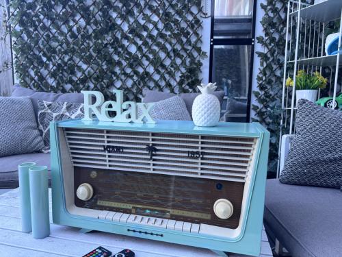 Prachtige oude radio met Bluetooth