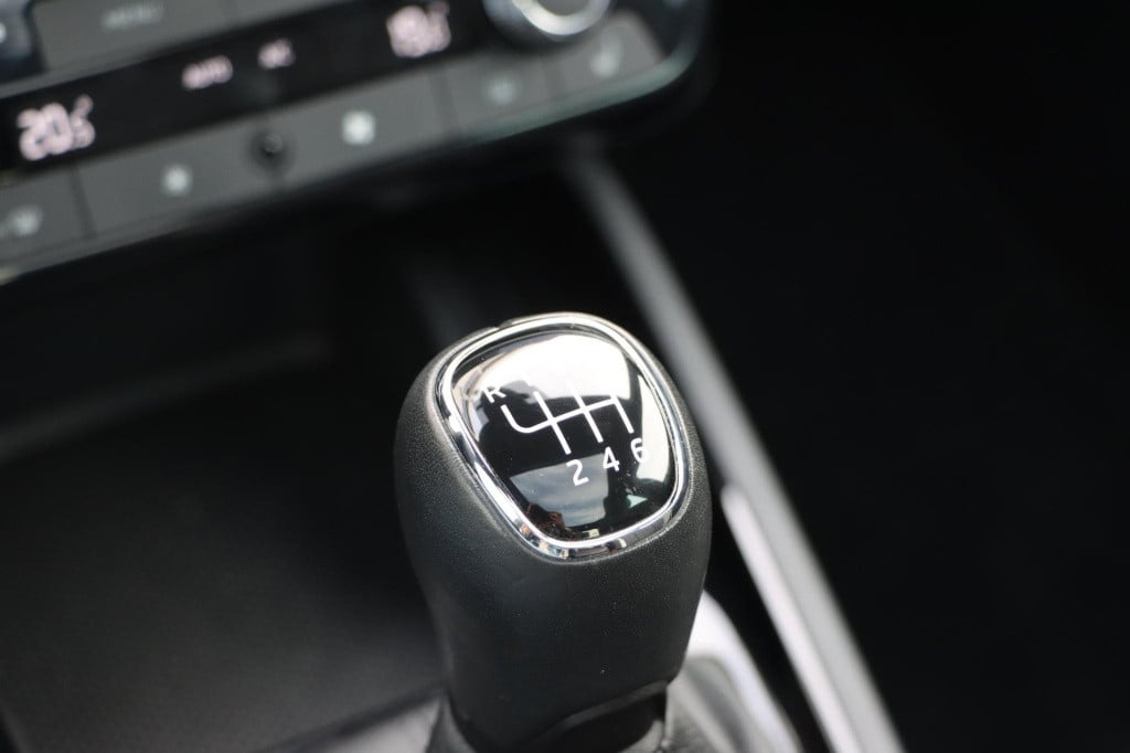 Skoda Scala 1.0 tsi business edition - travel assist